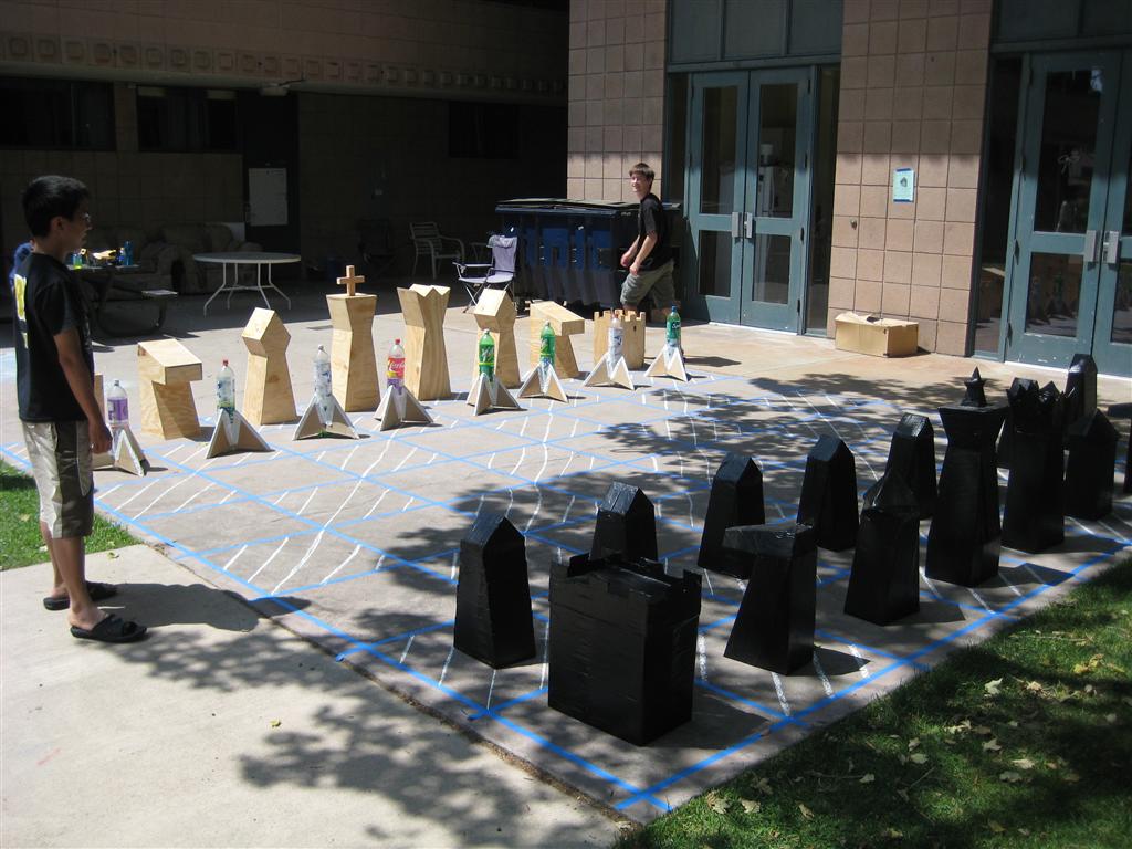 Courtyard chess set